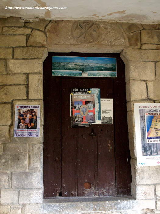 PUERTA DE ENTRADA EN MURO SUR